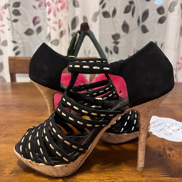 Christian Dior heels - Picture 6 of 13